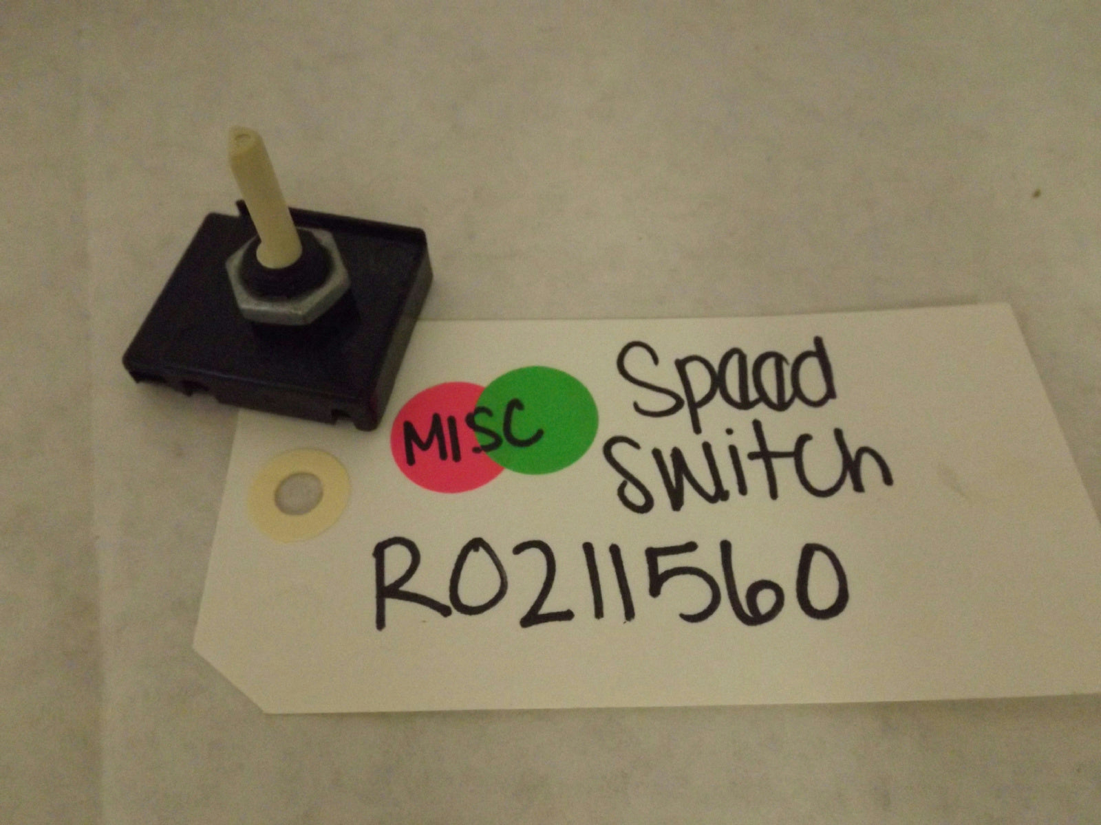 MAYTAG WHIRLPOOL DEHUMIDIFIER R0211560 SPEED SWITCH NEW MAYTAG WHIRLPOOL DEHUMIDIFIER R0211560 SPEED SWITCH NEW